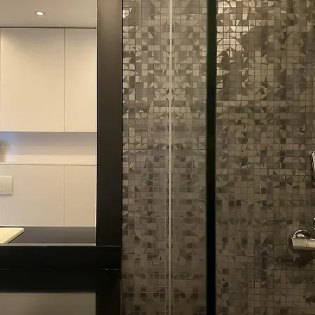 K6 In The Center アパート